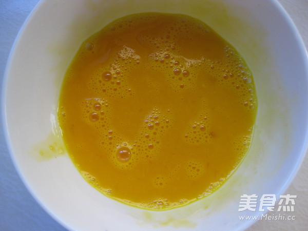 蚕豆米鸡蛋汤的做法步骤:4