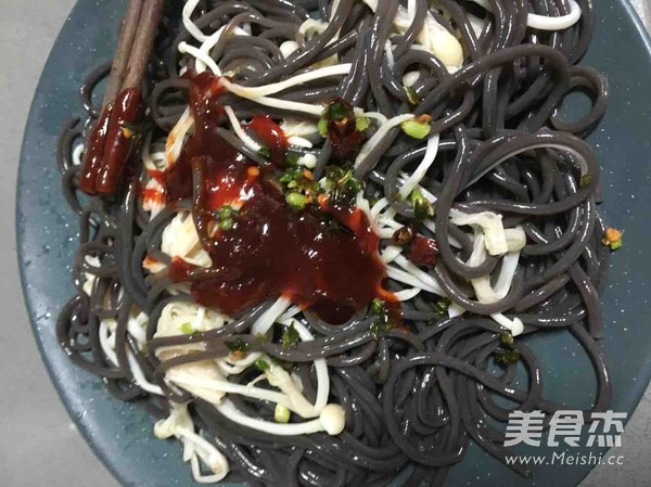 酸辣凉拌葛根粉的做法步骤:9