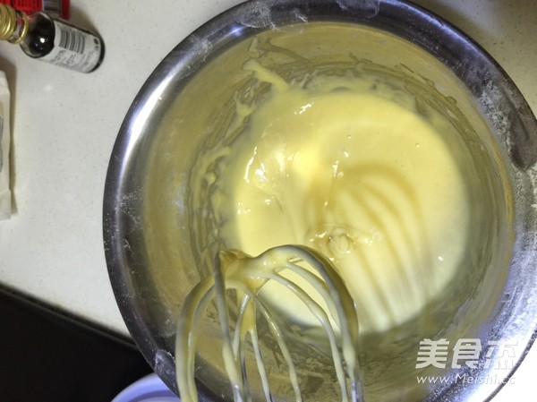 6寸戚风蛋糕的做法步骤:5