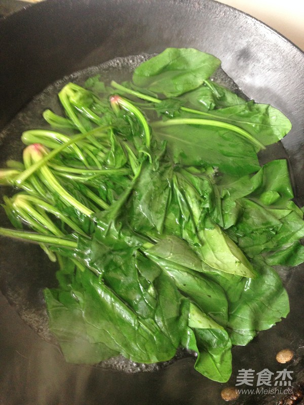 菠菜鸡蛋糕的做法步骤：2
