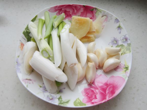 大盘鸡火锅的做法步骤:3