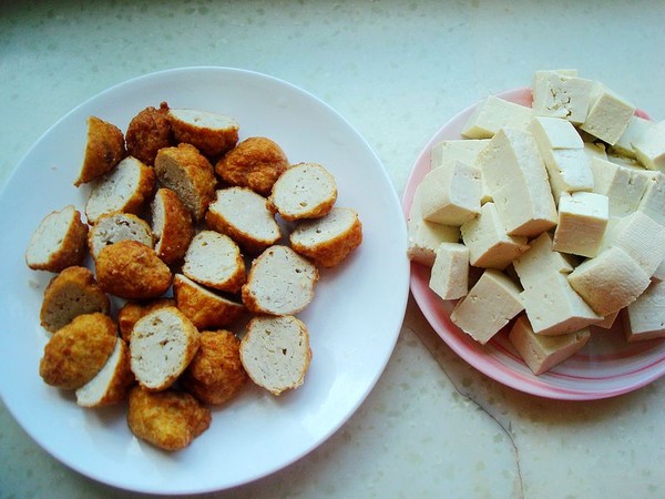鱼丸烧豆腐的做法步骤:2