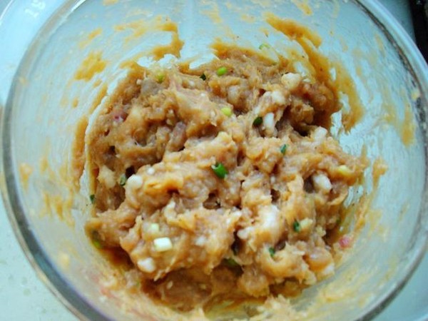 鱼肉馄饨的做法步骤:5