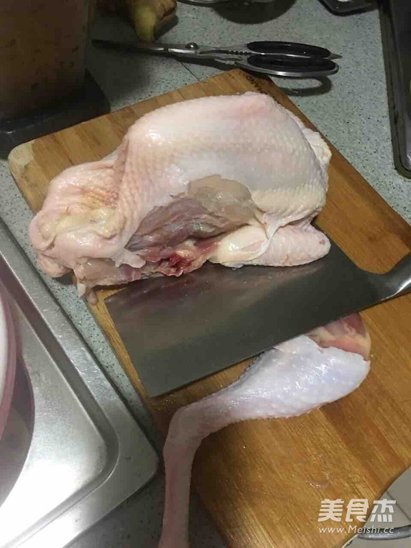 小鸡炖土豆的做法步骤：1