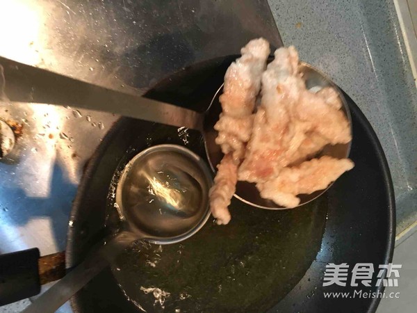 东北锅包肉的做法步骤：4