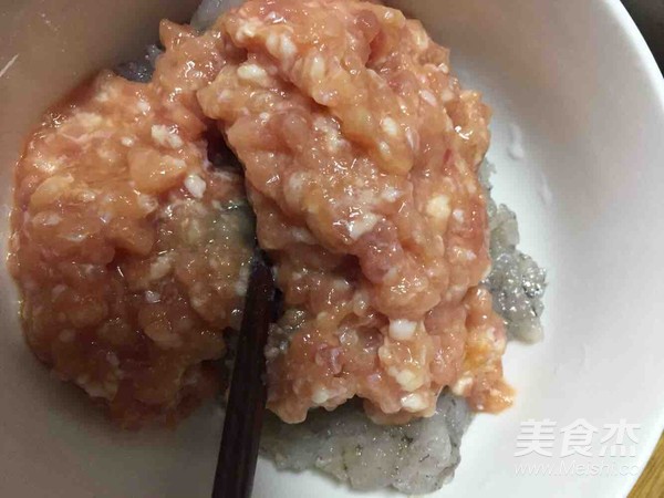 海鲜小馄饨的做法步骤：4