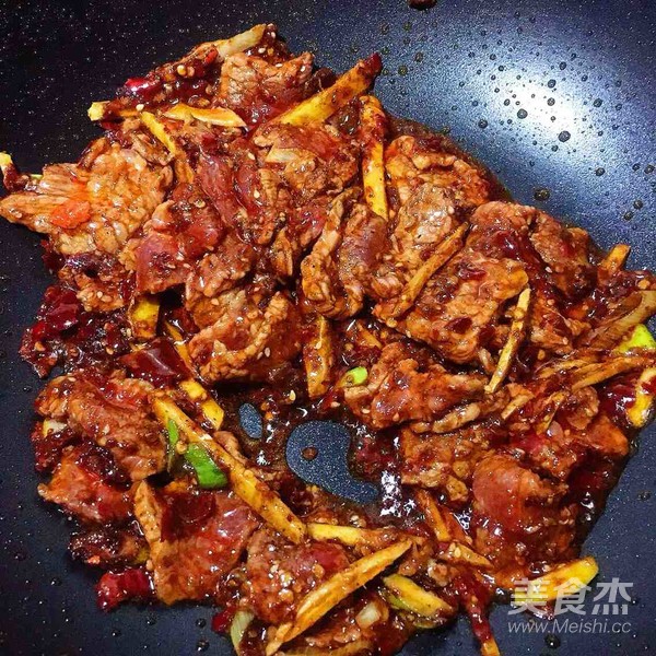 新疆牛肉炒米粉的做法步骤:3