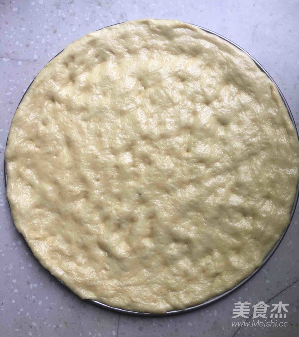 芝士彩蔬培根披萨的做法步骤:3
