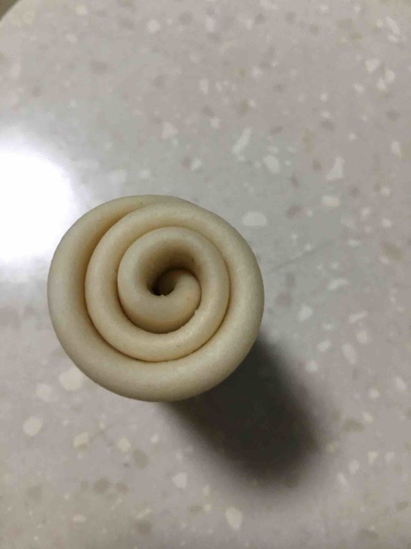 蛋黄酥的做法步骤:12