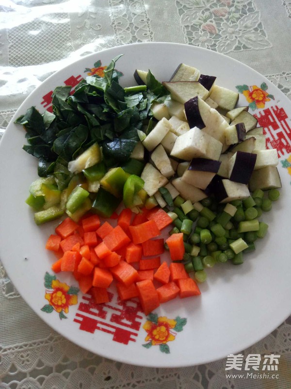 蔬菜蛋炒饭的做法步骤：7