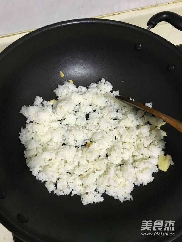 缤纷炒饭的做法步骤:9