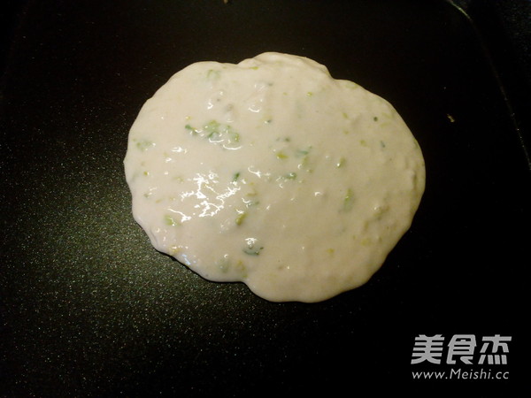 芹菜叶煎饼的做法步骤:6