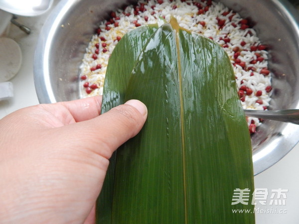 小米红豆粽子的做法步骤:6