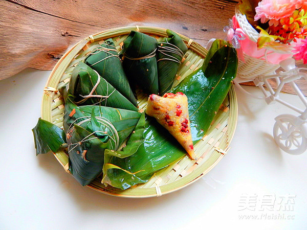 小米红豆粽子的做法步骤:15