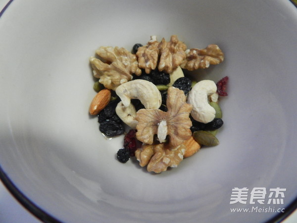 核桃黄豆豆浆的做法步骤：1