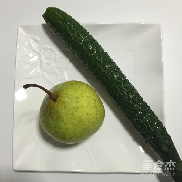 黄瓜雪梨汁的做法步骤：1