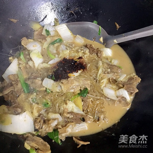 牛肉粉丝炖白菜的做法步骤：6