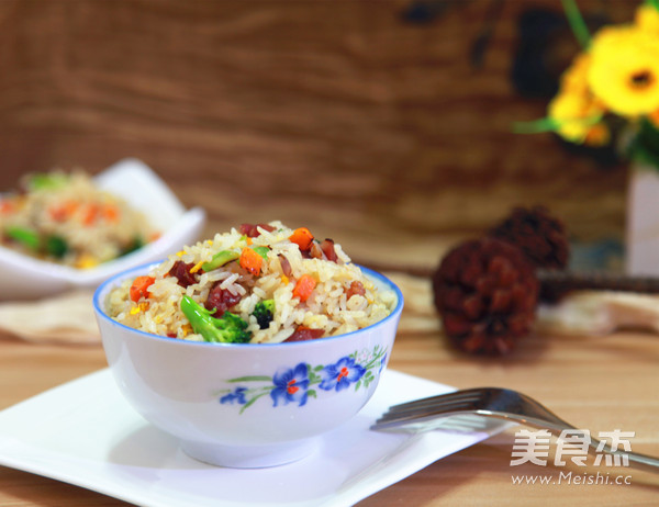 腊肠蛋炒饭的做法步骤:12