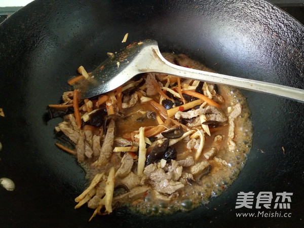 鱼香肉丝的做法步骤:8