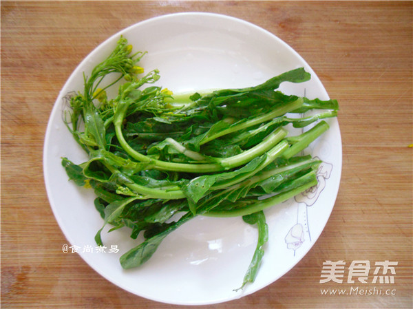 猪肝瘦肉鸡蛋汤面的做法步骤:3