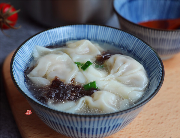 虾皮香菇鲜肉馄饨的做法步骤：14