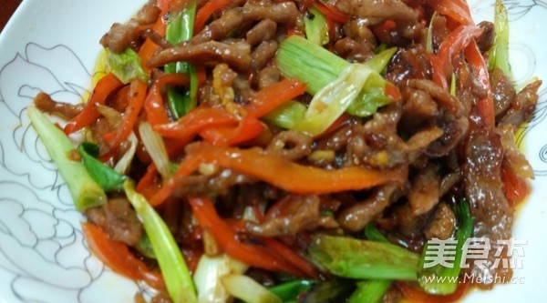 葱爆肉丝的做法步骤：8