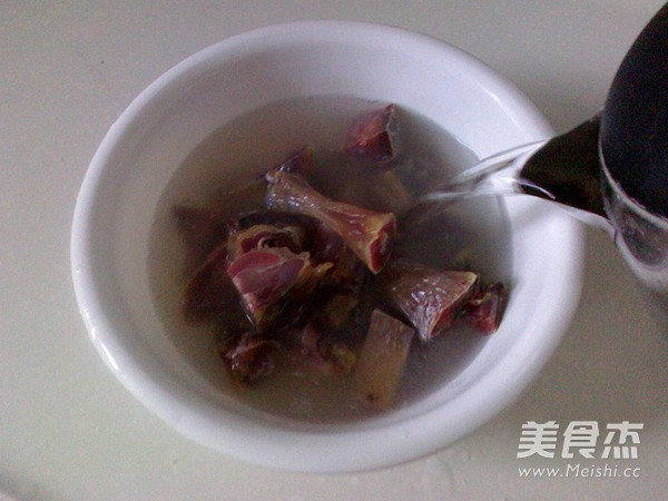 豆豉蒸腊鸭的做法步骤：2