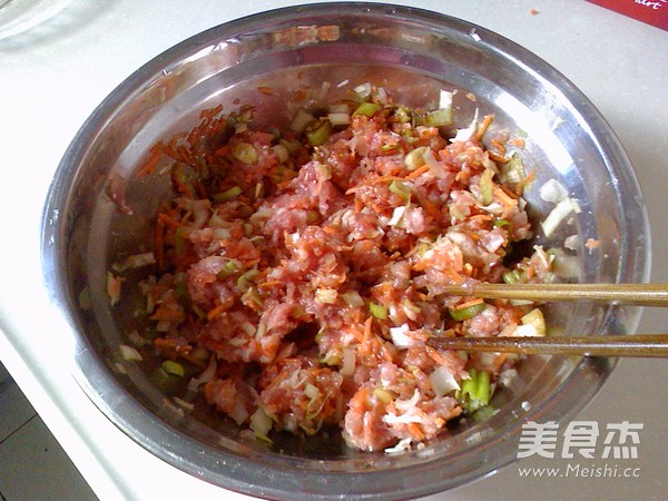 煎藕饼的做法步骤：3