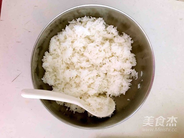 北极甜虾寿司的做法步骤：1