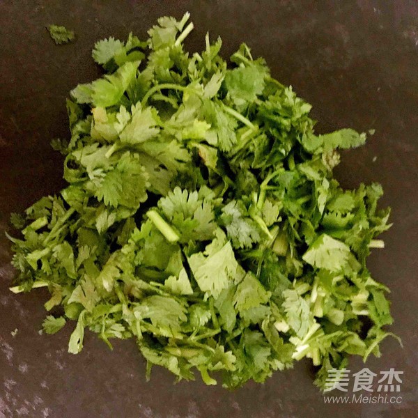 清汤香葱肉馄饨的做法步骤:13