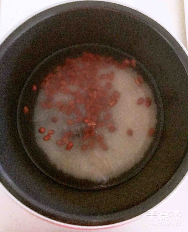 花生米大米粥的做法步骤:3