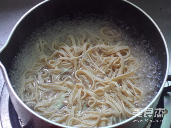 千张水煮肉片的做法步骤：4