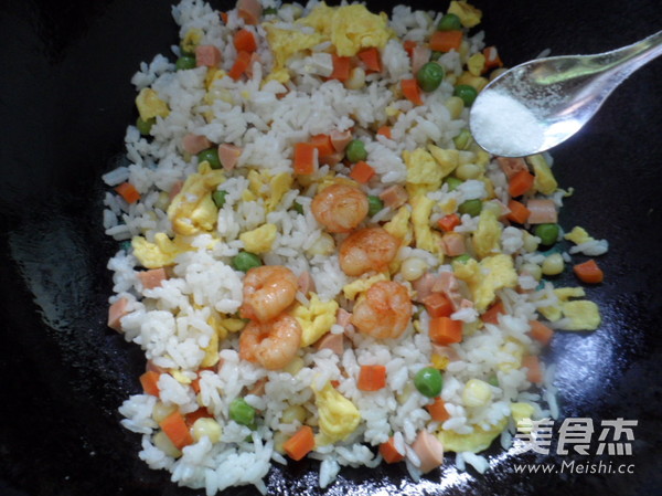 虾仁炒饭的做法步骤:6