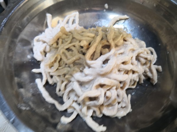 鱼香肉丝的做法步骤：6