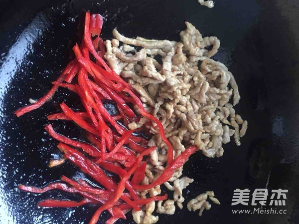 茭白炒肉丝的做法步骤:4