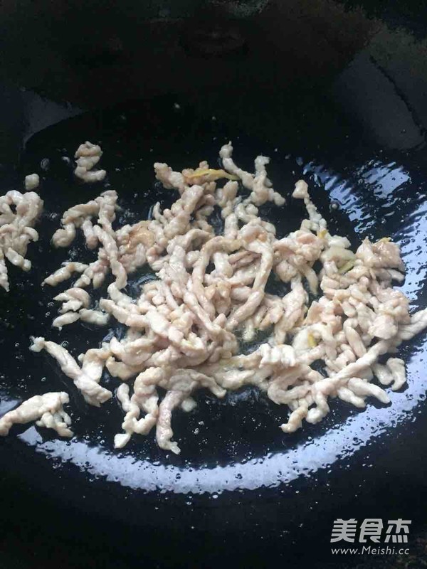 茭白炒肉丝的做法步骤:3