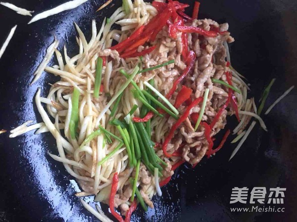 茭白炒肉丝的做法步骤:6