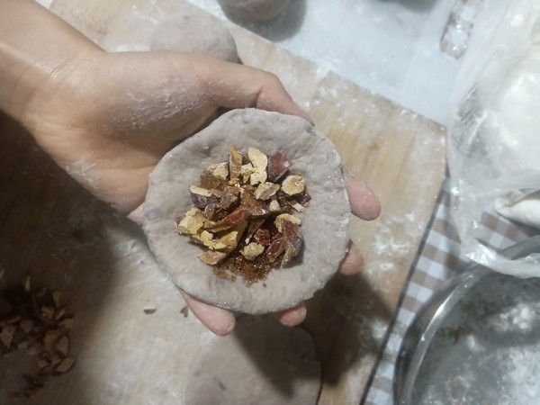 全麦紫薯糖三角的做法步骤:5