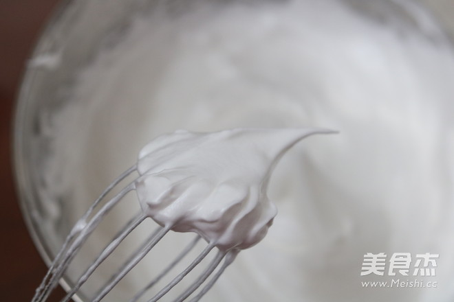 红丝绒蛋糕卷的做法步骤:5
