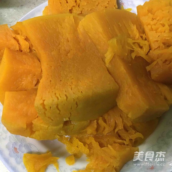 南瓜面包（紫薯椰蓉馅）的做法步骤：1