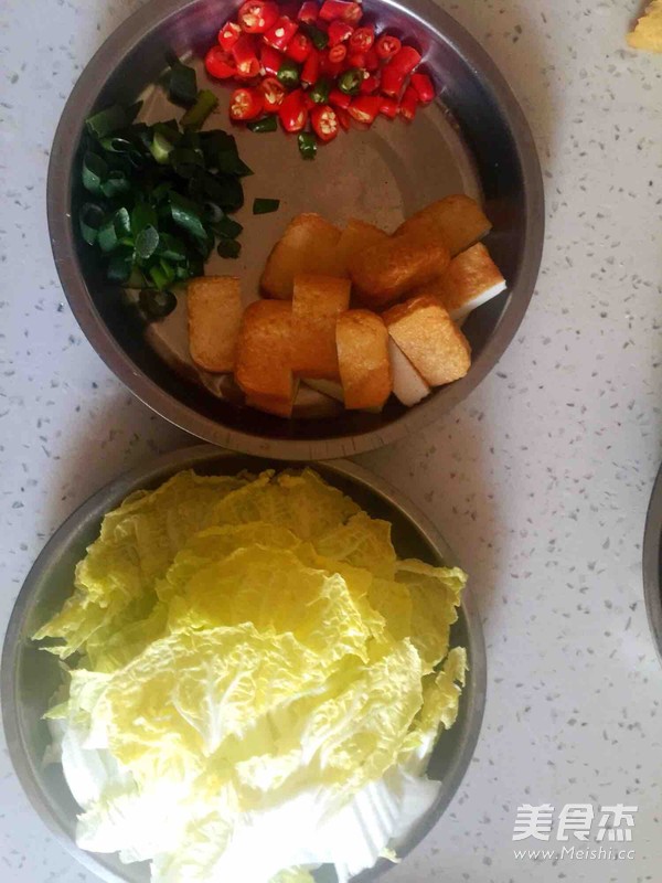 辣白菜鱼豆腐的做法步骤：5