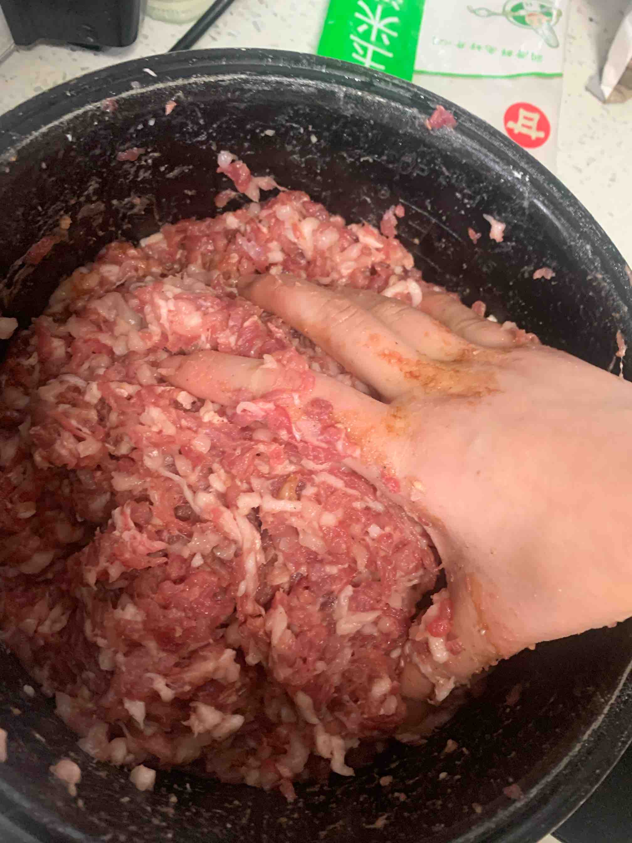 脆皮肠的做法步骤:3
