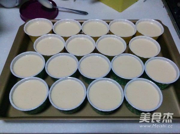 花团锦簇杯子蛋糕的做法步骤:9