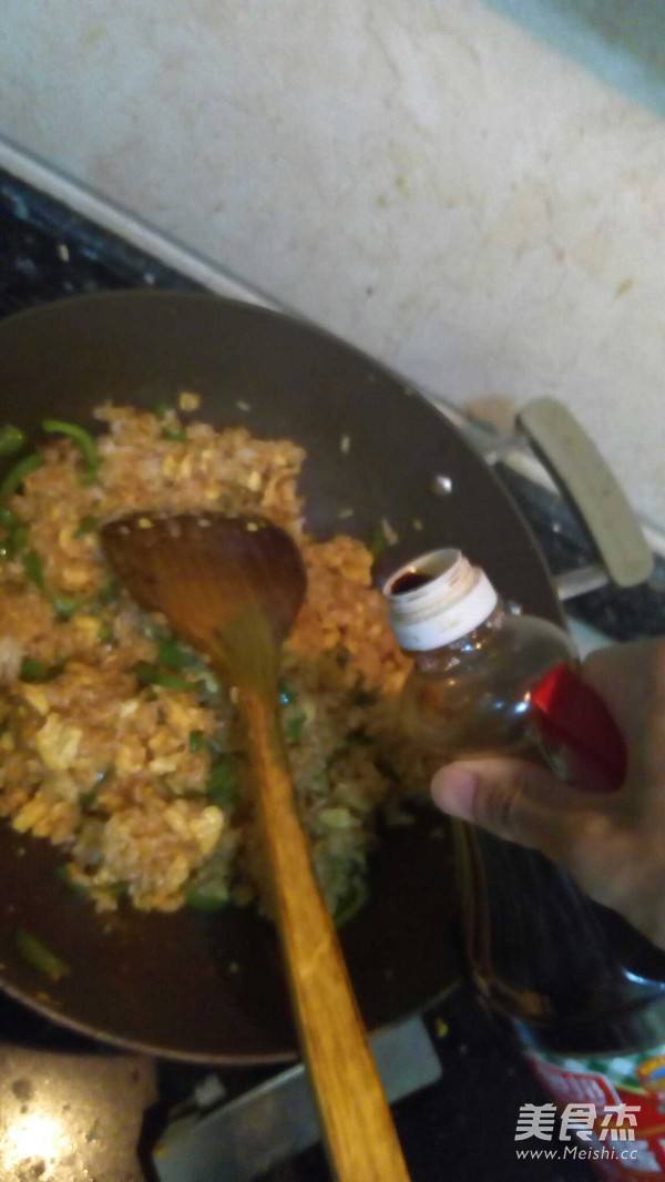 青椒炒饭的做法步骤:5