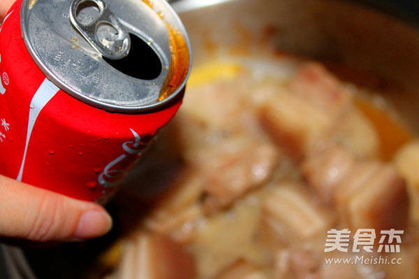 鲍鱼红烧五花肉 的做法步骤:7