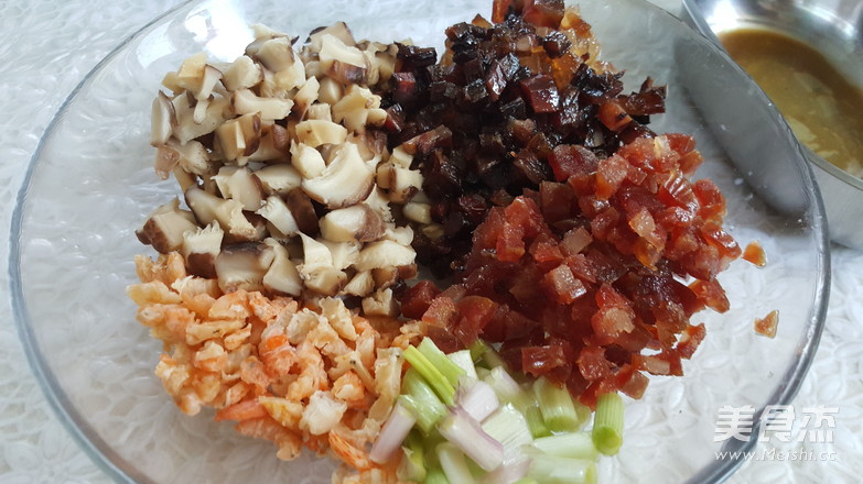 全好评之腊味煲仔饭的做法步骤:4