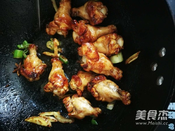 酱香鸡翅根的做法步骤：4