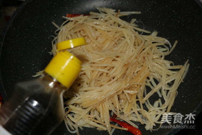 酸辣土豆丝的做法步骤：8