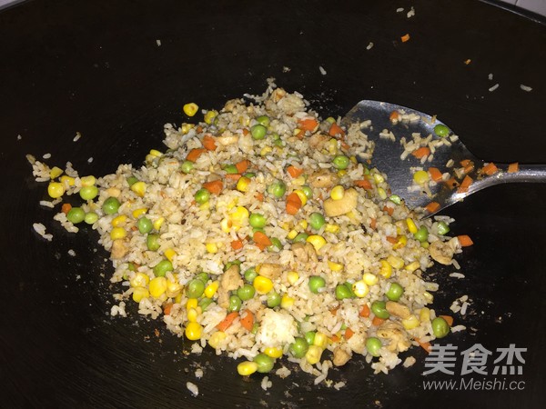 鲜露果蔬炒饭的做法步骤：9