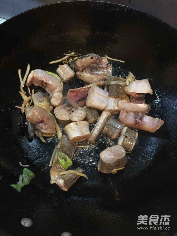 红烧牛尾鱼的做法步骤:10